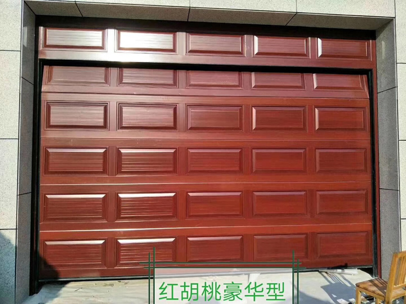 紅胡桃豪華型電動(dòng)車庫門